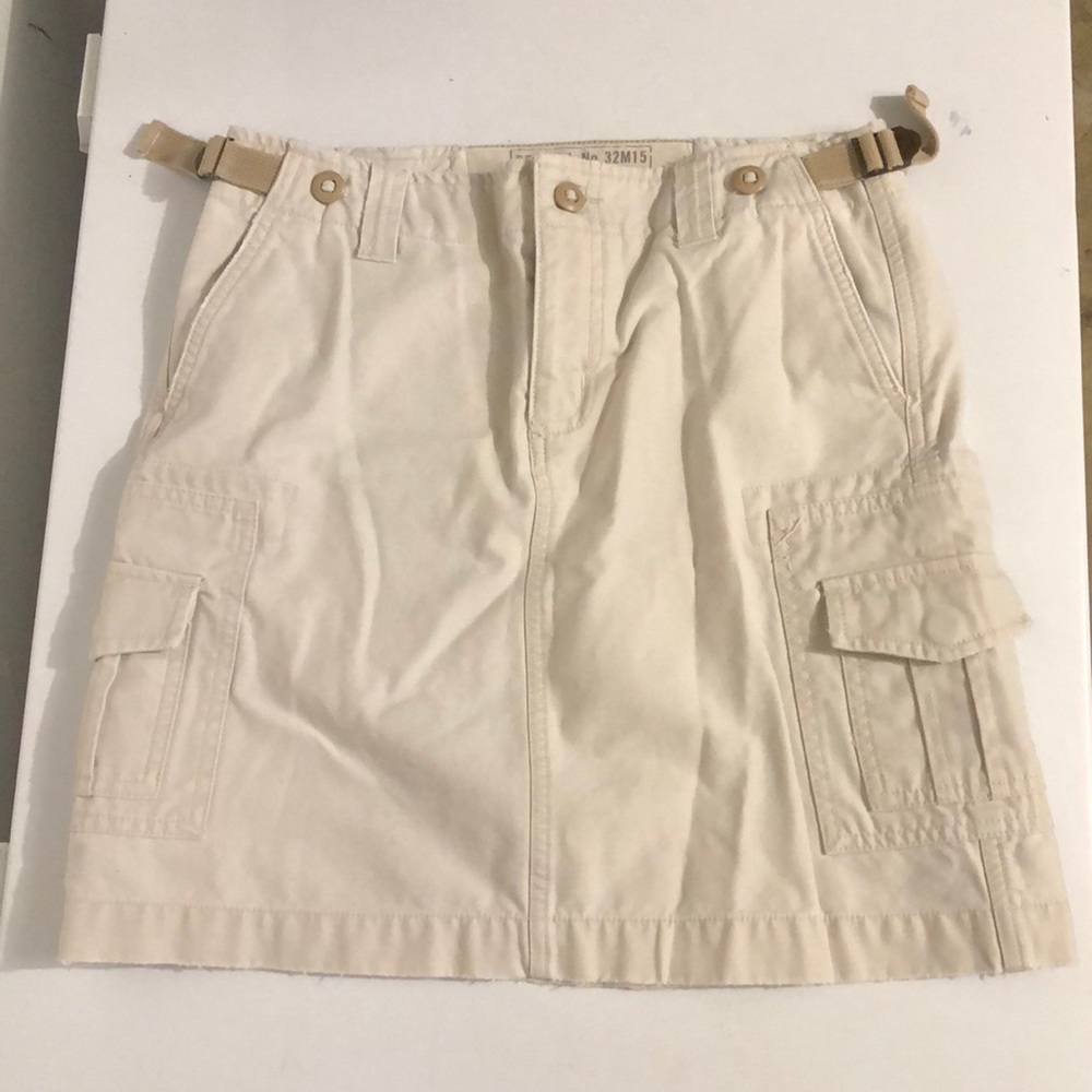 Khaki Old Navy skirt